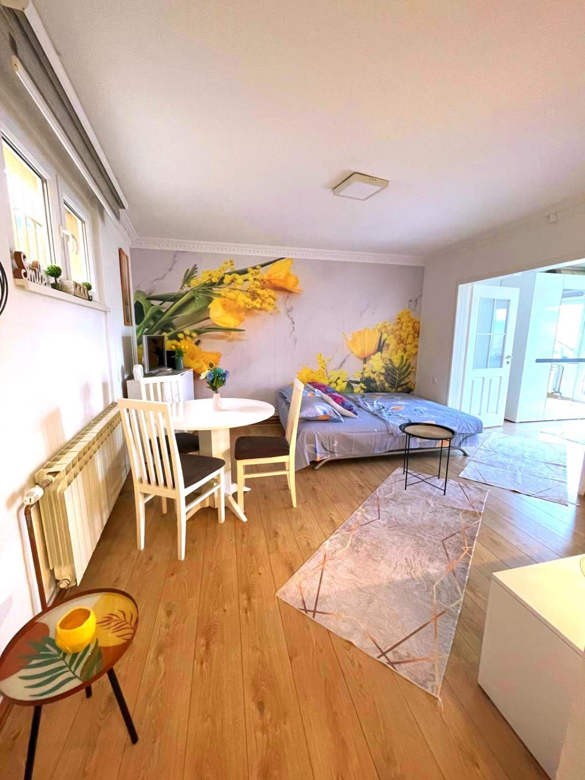 Ferienwohnung Garden Free Parking SJJ Zimmer foto